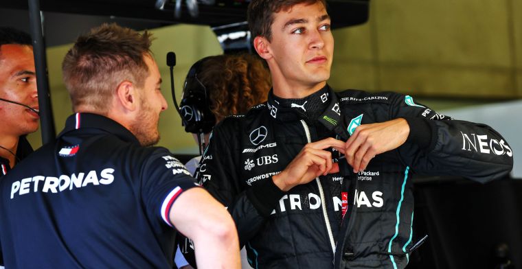 Hamilton blij met keuze Mercedes: 'Russell kan later dit team leiden'