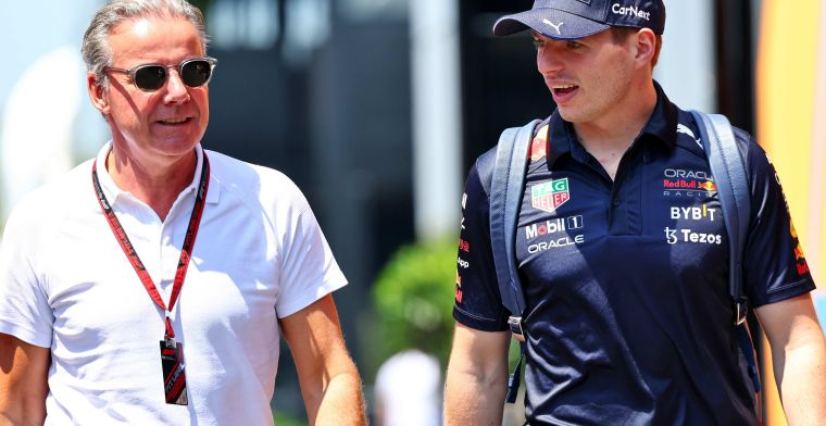 Verstappen neemt voorbeeld aan Schumacher en Hamilton: 'Voor mij werkt het'