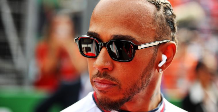 Kritiek op 'agressieve' Hamilton: 'Na alles wat Mercedes voor hem deed'