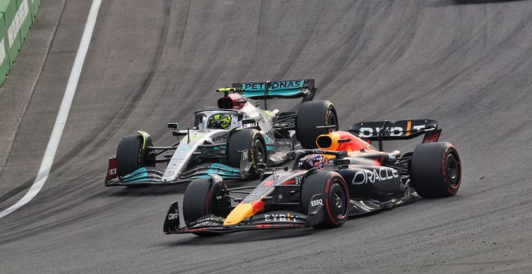 Albers zag fout Hamilton: 'Dat is het verschil tussen hem en Verstappen'