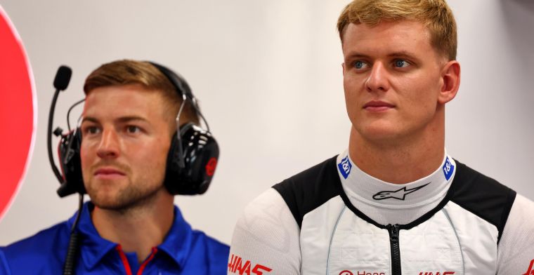 Haas kritisch op crashende Schumacher: 'Kan alleen als je Verstappen bent'