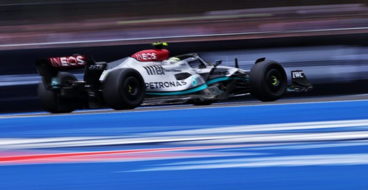Hamilton deelt zijn raceweekend anders in: 'Probeer alle tijd te benutten'