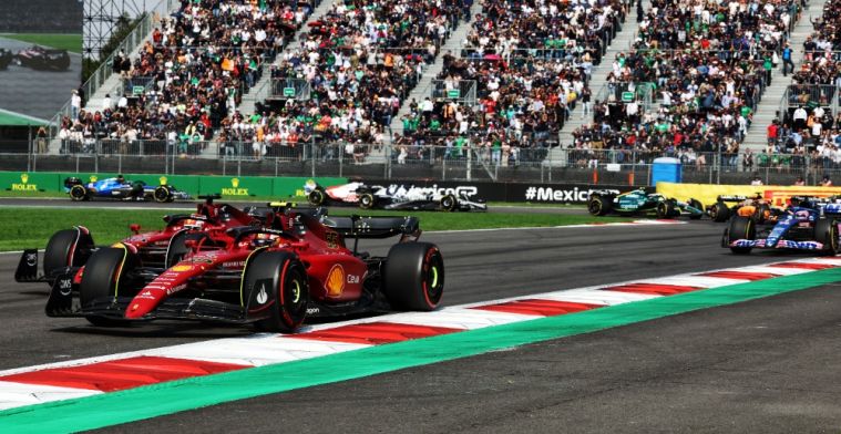 Sainz ziet Ferrari hard werken: 'Gebruiken deze laatste paar races'