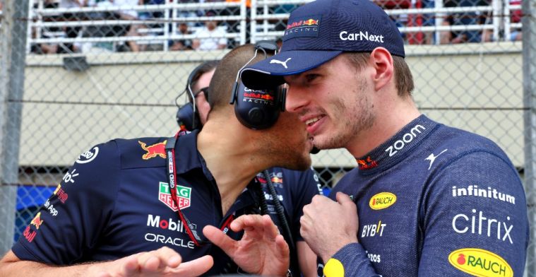 Wereldkampioen Verstappen krijgt prijs voor sterk Formule 1-seizoen