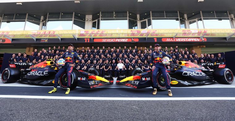 Red Bull zet weer een kampioenschap op zijn naam en ontvangt prijs