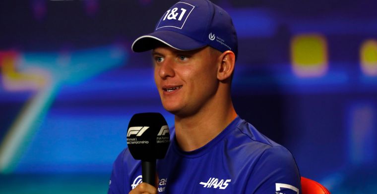 Schumacher denkt na over toekomstplannen: 'Ik kom hopelijk snel met nieuws'
