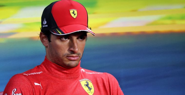 Sainz ziet mogelijk probleem in GP Abu Dhabi: 'Dan wordt het ingewikkeld'