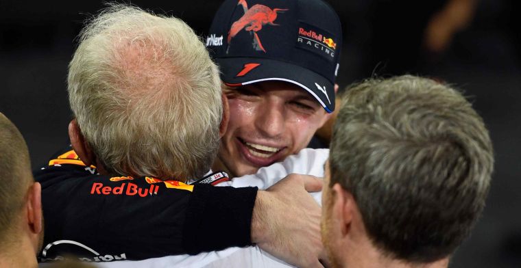 Verstappen hielp Perez niet in Abu Dhabi: 'Zou dat eerlijk racen zijn?'