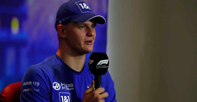 Schumacher blijft in F1: nieuwe reservecoureur van Mercedes