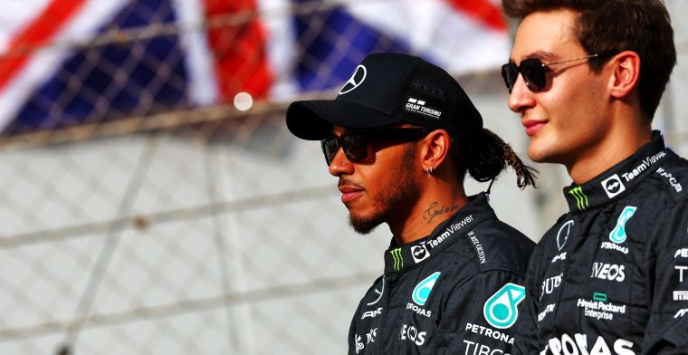 Zware strijd verwacht bij Mercedes: 'Vuurwerk tussen Russell en Hamilton'