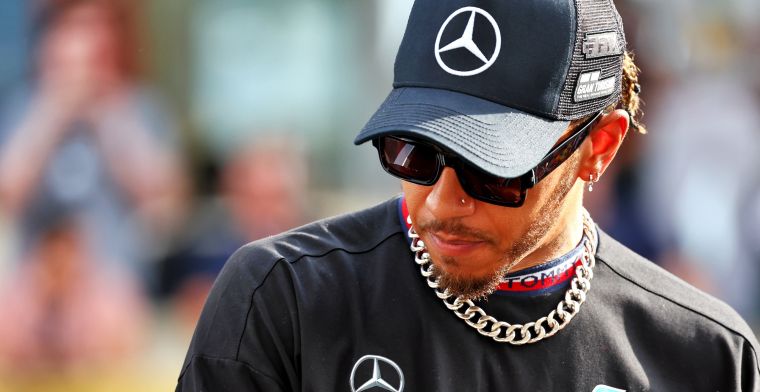 Mercedes: 'We gaven Hamilton niet de auto waarmee hij kon reageren op 2021'