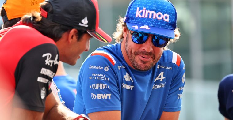 Alonso maakt grote indruk op oud F1-coureur: 'Fernando is niet normaal'