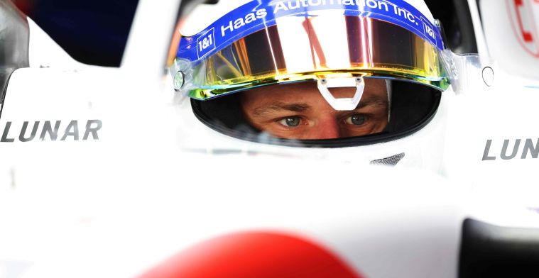 Hülkenberg past stoeltje in de fabriek bij Haas F1