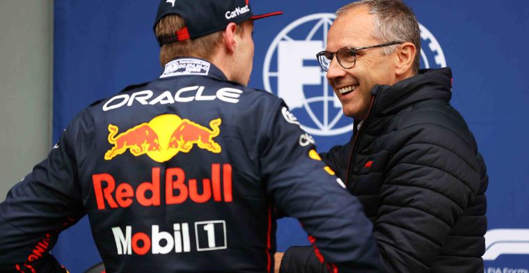 'Dit is waarom Domenicali niet kwam opdagen bij Red Bull-lancering RB19'
