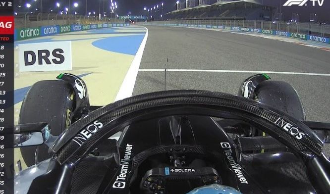 Russell veroorzaakt code rood: W14 van Mercedes valt stil in Bahrein