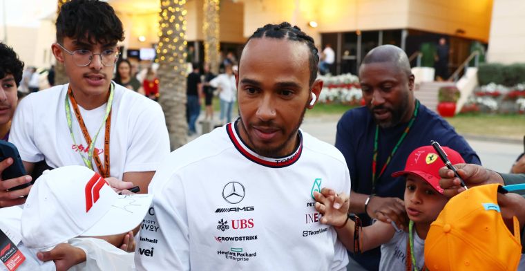 Hamilton oneens met andere F1-coureurs: 'Ik vind het tegenovergestelde'