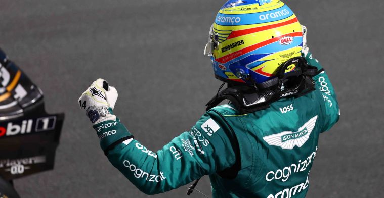 FIA ontvangt stevige kritiek van Alonso: 'Hadden genoeg tijd'