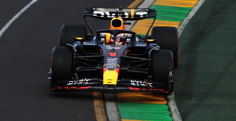 Verstappen rijdt concurrentie op afstand tijdens VT1 in Australië