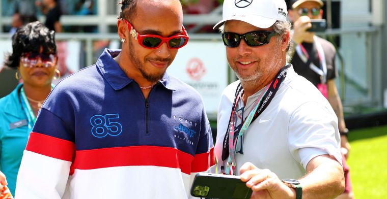 Button: 'Bij Red Bull zie ik Hamilton niet naast Verstappen rijden'