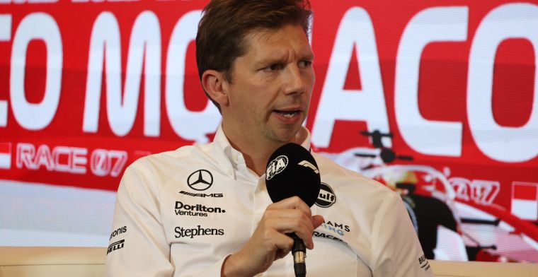 Crash Hamilton onthult Mercedes-vloer: 'Dit komt zelden voor'