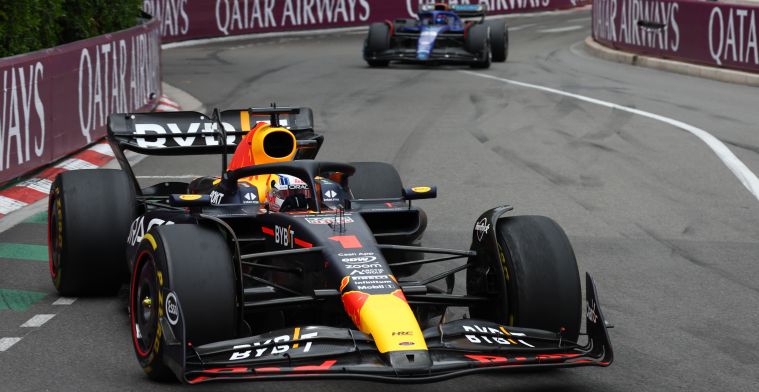 Verstappen streeft Vettel voorbij bij Red Bull Racing