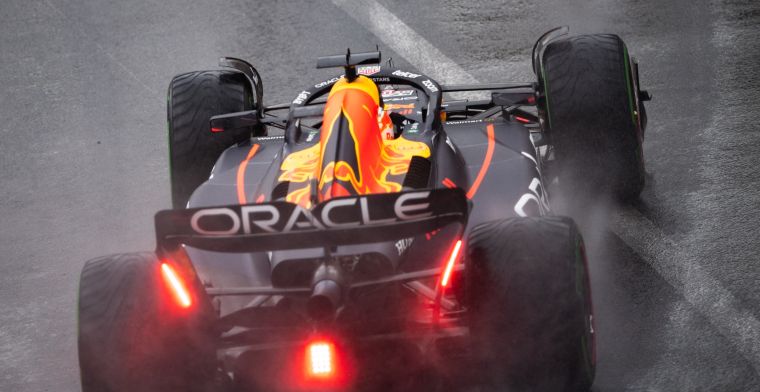 Nederlandse media loven Verstappen: ‘Alonso kreeg draai om de oren’