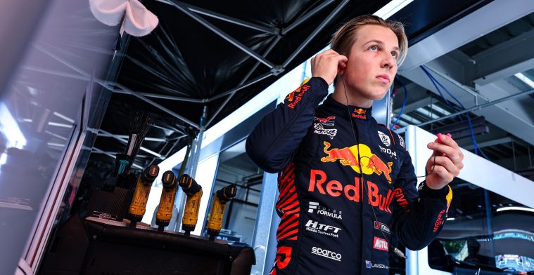 Wat betekent het vertrek van De Vries voor Red Bull-junior Lawson?