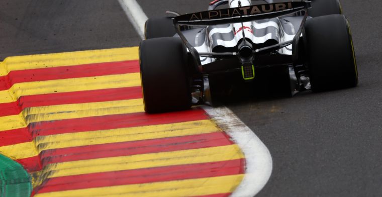 Ricciardo maakt vergelijking: 'Versnellingsbakken als schoorsteenmantels'
