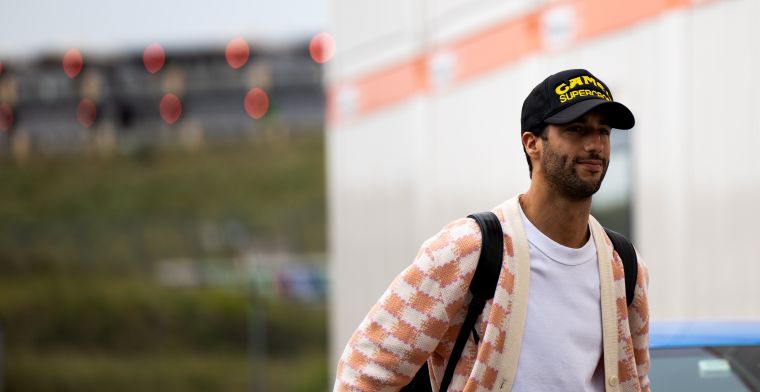 Ricciardo veilt oude F1-auto: 'Geweldig om racefans deze kans te geven'