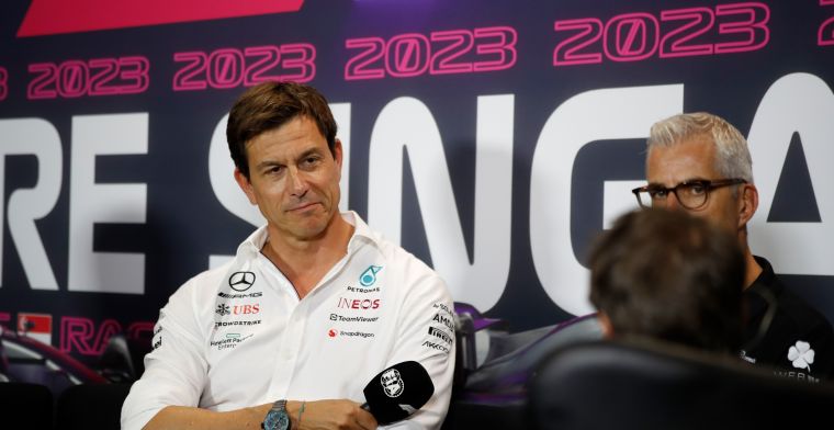 Wolff blikt vooruit op Qatar: 'We genieten van de strijd met Ferrari'