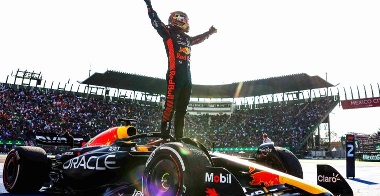 Deze superster deed Verstappen na na overwinning in Mexico