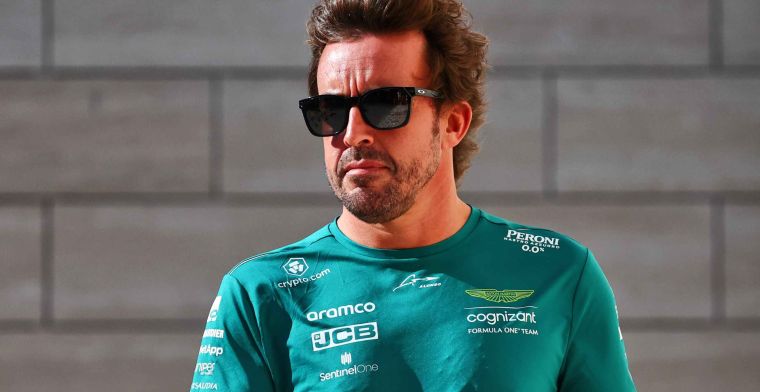 Alonso haalt hard uit na Red Bull-geruchten: 'Dit heeft consequenties'