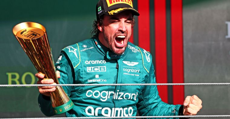 Fernando Alonso over strijd met Perez: ''Veel agressieve bewegingen''