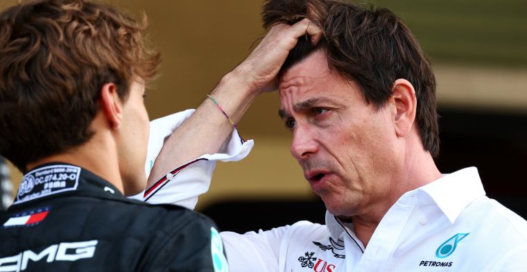 Schumacher ziet 'afwezige' Wolff: 'Het lijkt hun coureurs niks te schelen'