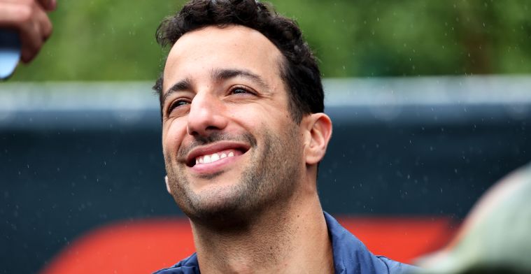 Engelse krant kent ‘belangrijke kandidaat’ voor Mercedes: ‘Ricciardo!’