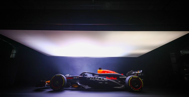 'Red Bull Racing wil volledig overstappen naar oud concept van Mercedes'