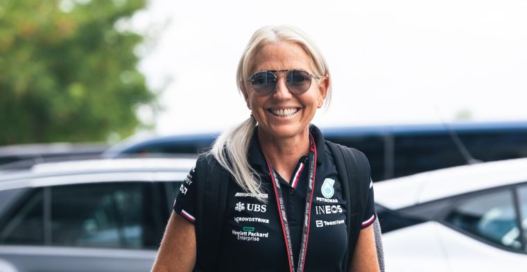 Angela Cullen, de voormalig fysio van Hamilton, keert terug in de autosport