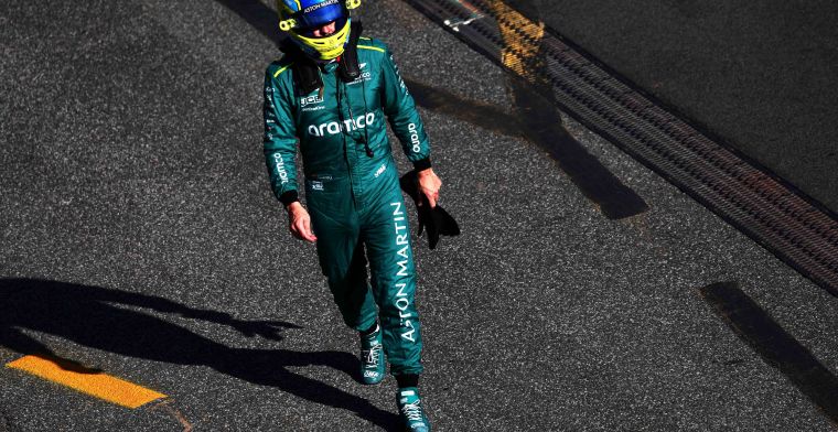Waarom Alonso een tijdstraf kreeg van de stewards voor zijn rol in de crash