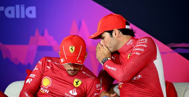 Sainz vertelt Leclerc niks over 2025: 'Denk dat hij met veel teams praat'