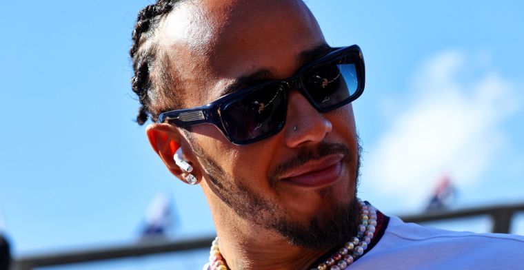 Hamilton heeft vrede met slechte prestaties: ‘Ik ben nu meer inspirerend’