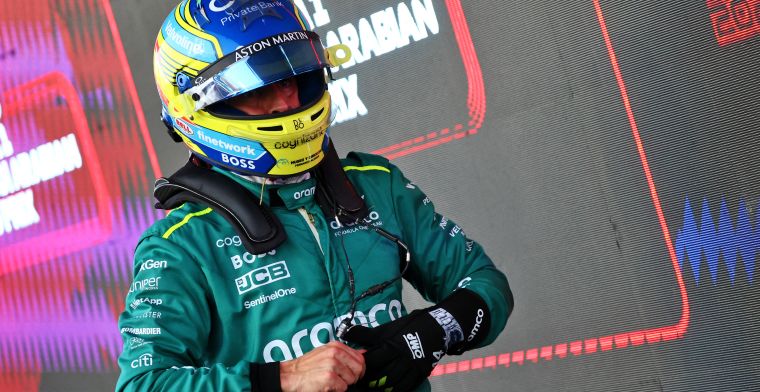 Alonso prijst Aston Martin aan: 'Geen team ambitieuzer dan wij'