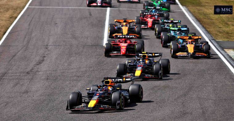 Red Bull pakt onbedreigde dubbelzege na masterclass van Verstappen in Japan