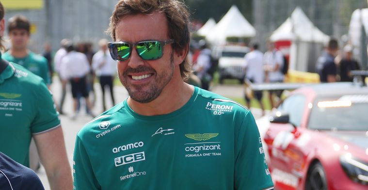 Alonso hakt knoop door en tekent nieuw meerjarig contract bij Aston Martin