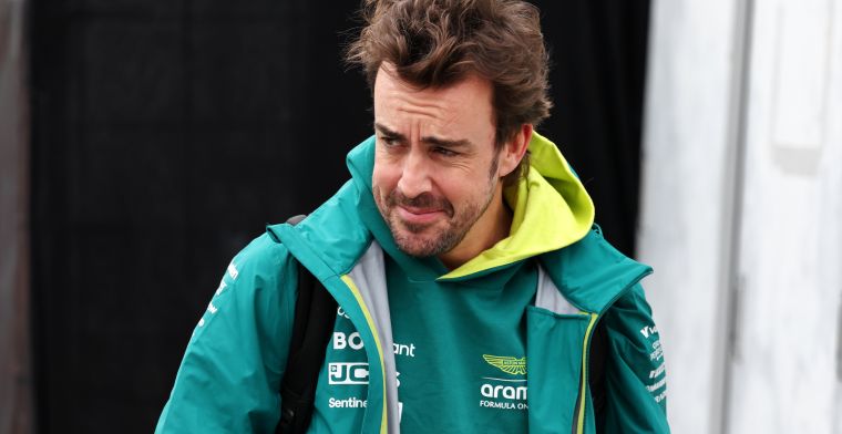 Alonso bekent: 'Ik voelde me het meest gewild bij Aston Martin'