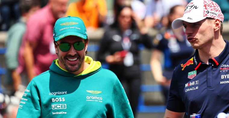 Alonso doet onthulling over nieuw F1-contract: 'Dat had voor mij geen zin'