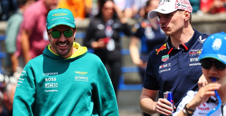 Alonso grapt over leeftijd van Hamilton: 'Ben niet meer de enige'