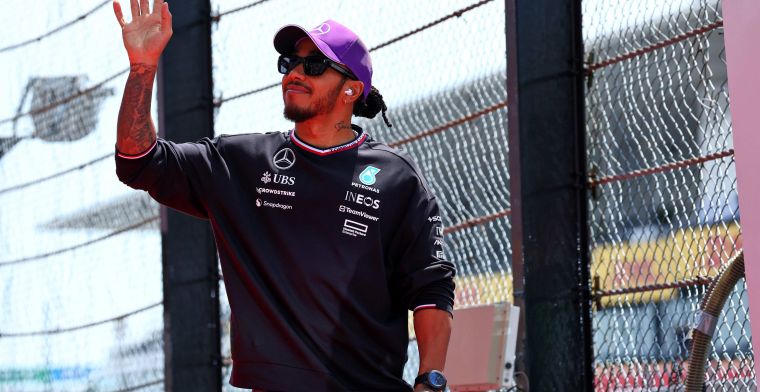 Hamilton heeft slapeloze nachten vanwege mindere prestaties: 'Ik wil weer races winnen'