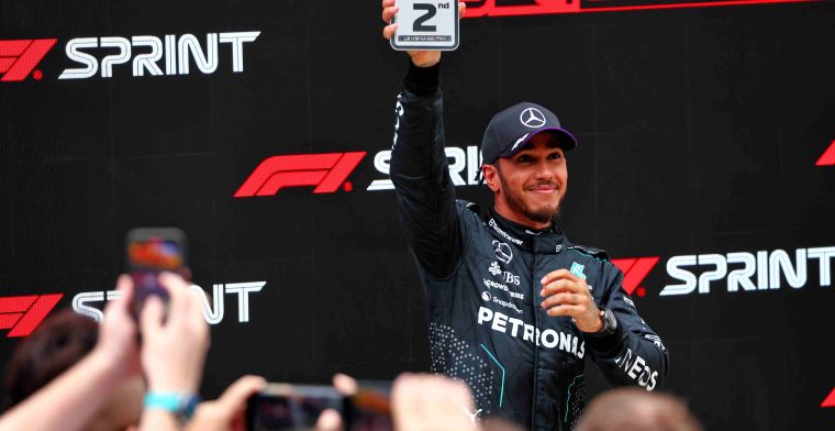 Drama voor Hamilton en Mercedes met exit in Q1, Perez komt met schrik vrij