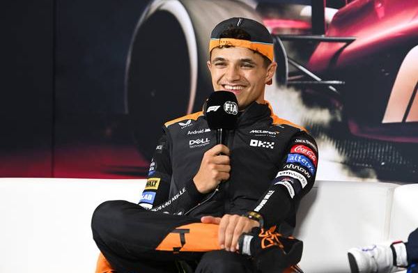 Norris waarschuwt Verstappen: 'Er komen goede dingen aan bij McLaren'