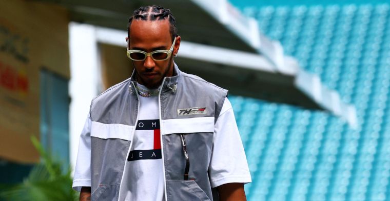 Frustratie loopt op bij Mercedes: 'Hamilton wil ook geen excuses meer'